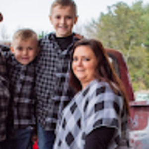 Meet your Posher, Angie